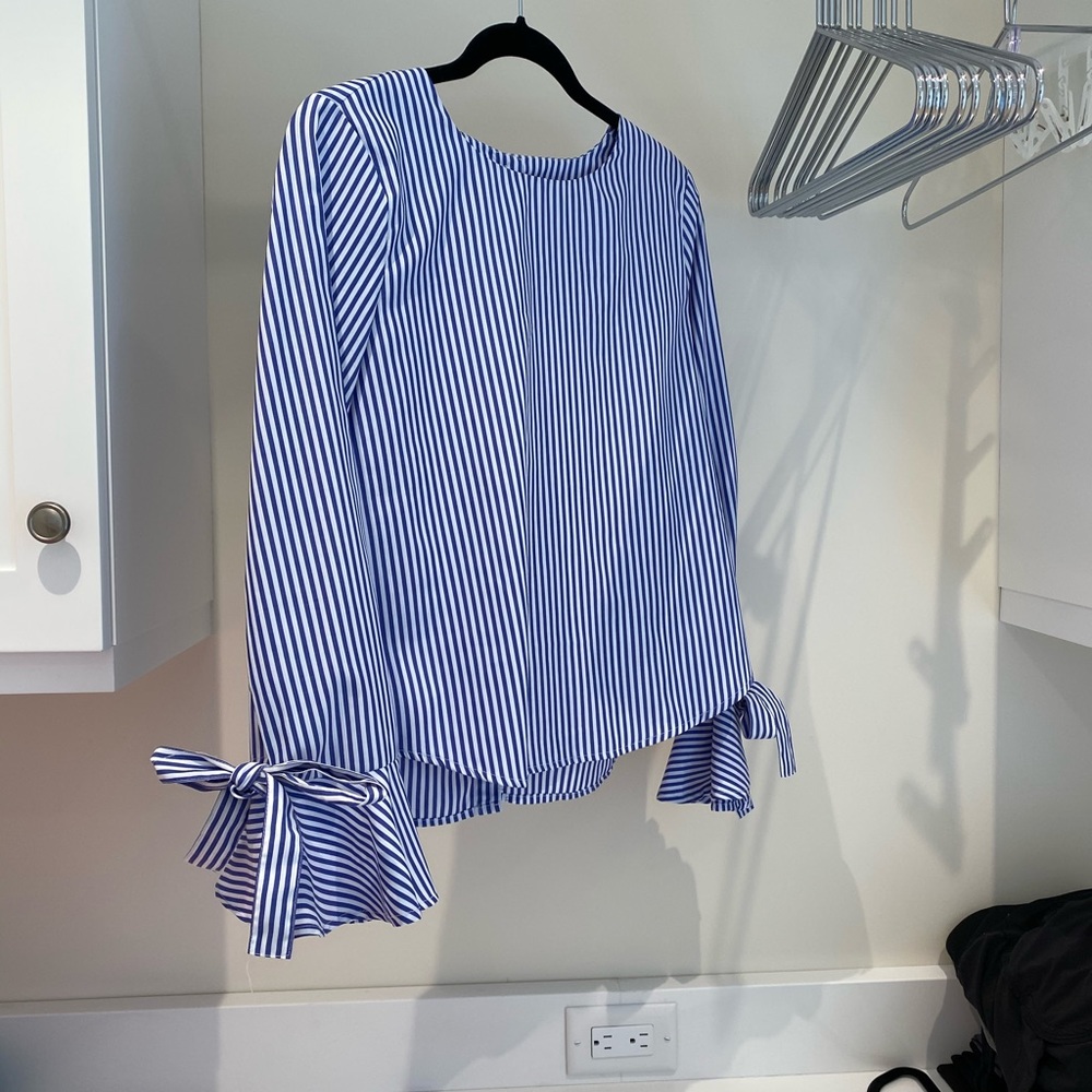 J.O.A long sleeve stripped blue and white